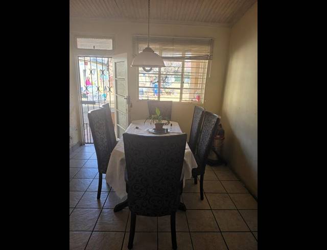 3 BEDROOM HOUSE FOR SALE IN LA ROCHELLE